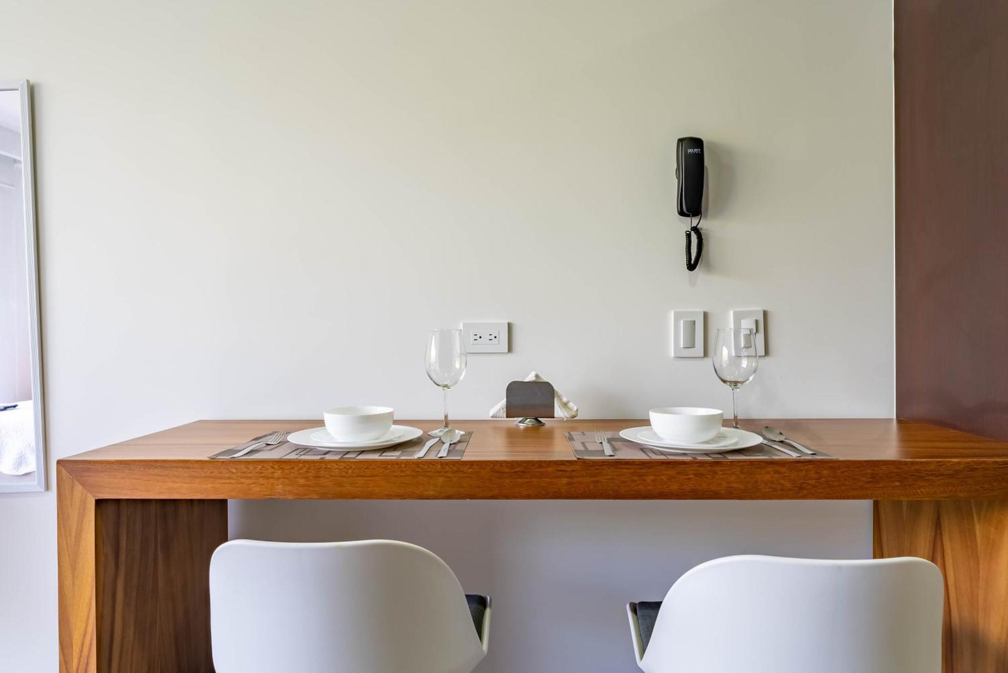 Menesse Apartments 图卢姆 外观 照片