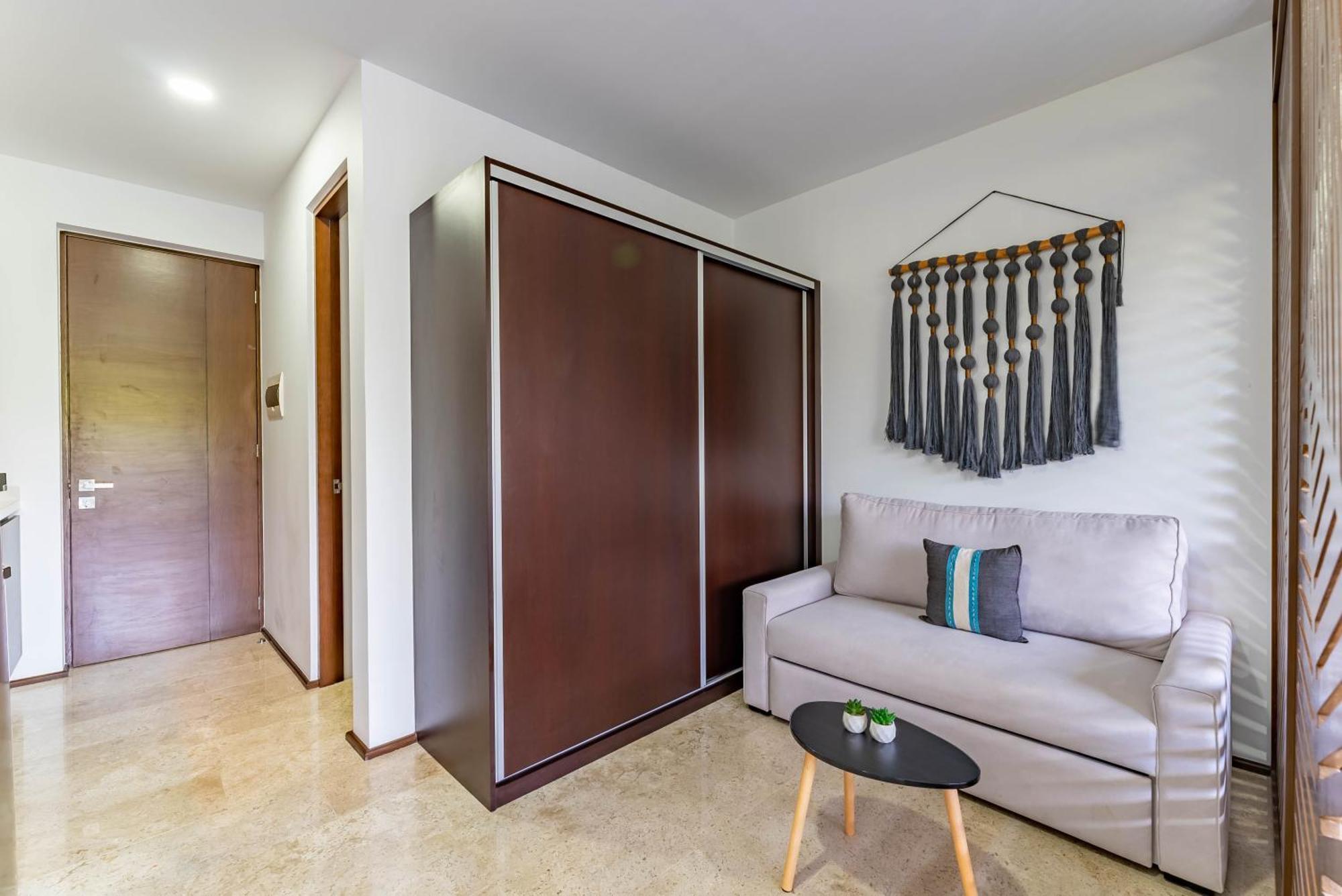 Menesse Apartments 图卢姆 外观 照片