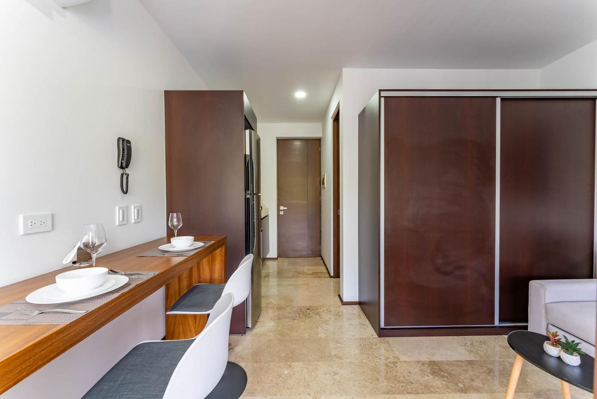 Menesse Apartments 图卢姆 外观 照片