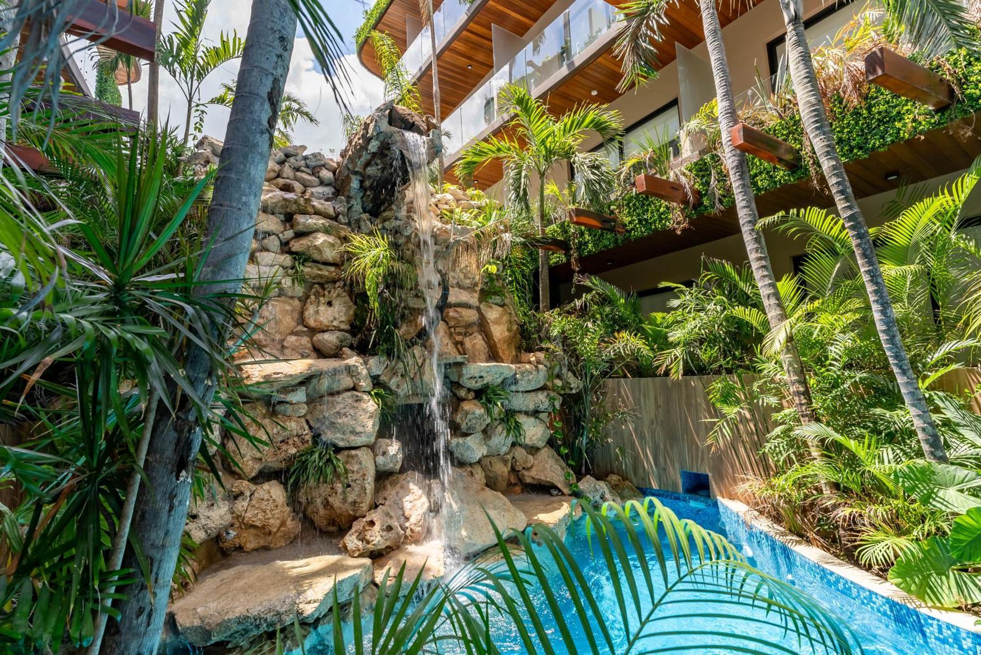 Menesse Apartments 图卢姆 外观 照片